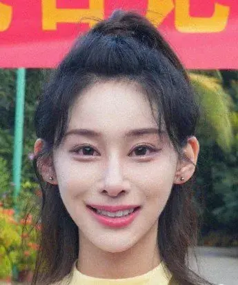 بیوگرافی Yuan Yi Zhan