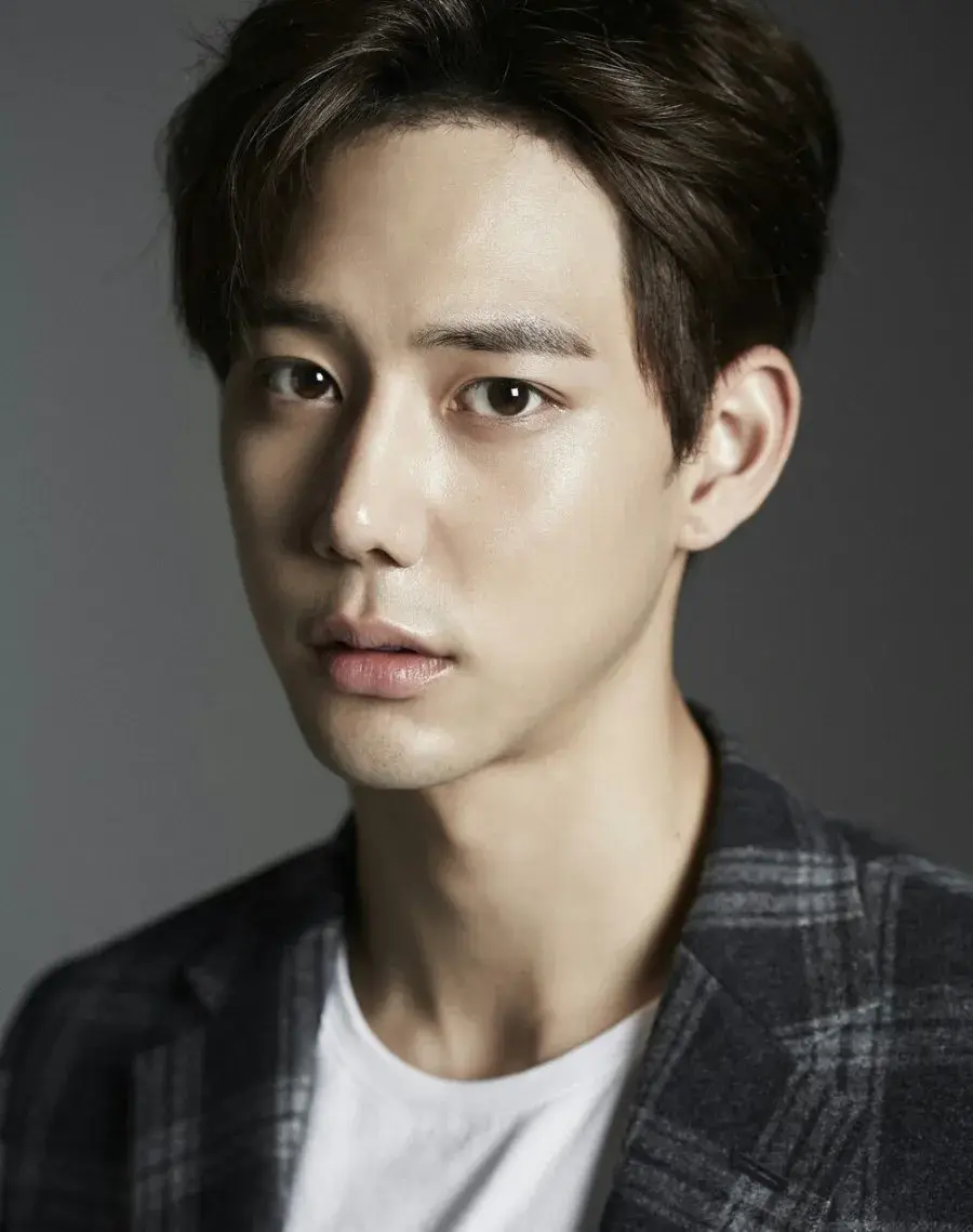 بیوگرافی Kim Jin Tae