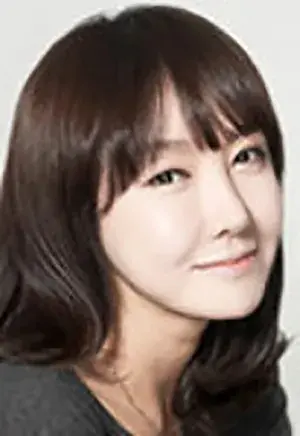 بیوگرافی Hee Woo