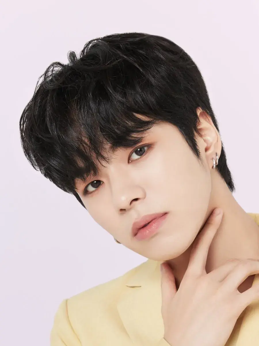 بیوگرافی Yoon Jae Hyuk