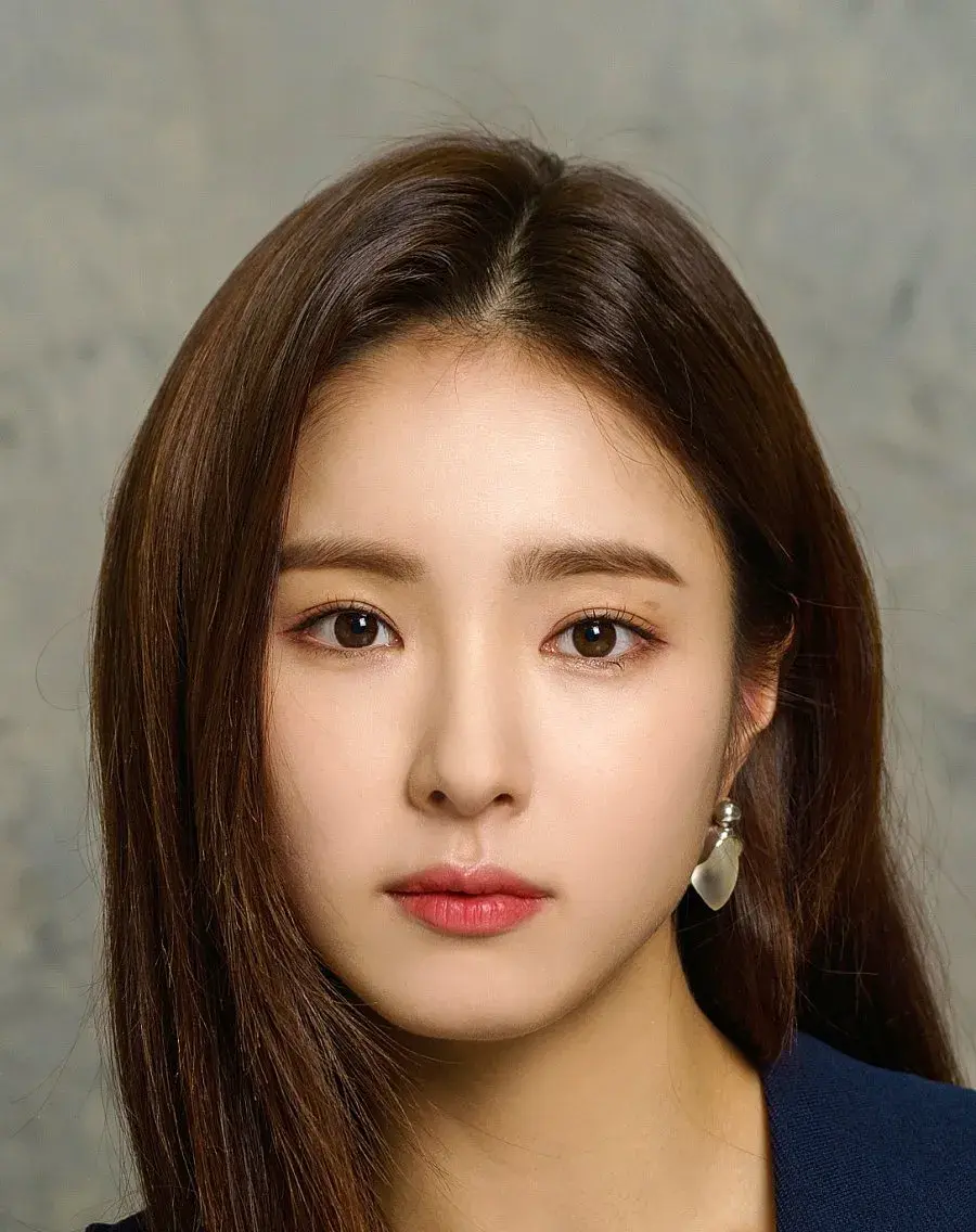 بیوگرافی Shin Se Kyung
