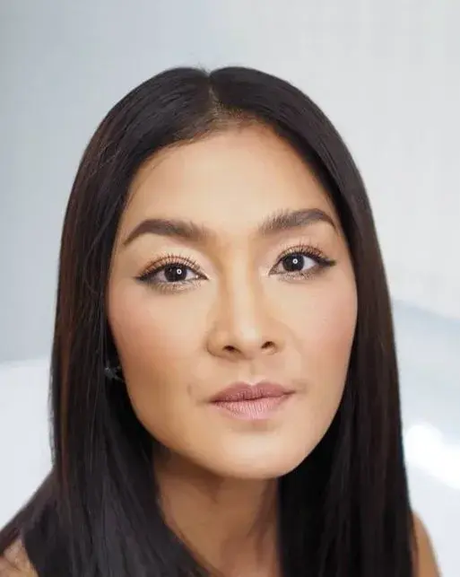 بیوگرافی Kingpayome Metinee Washington