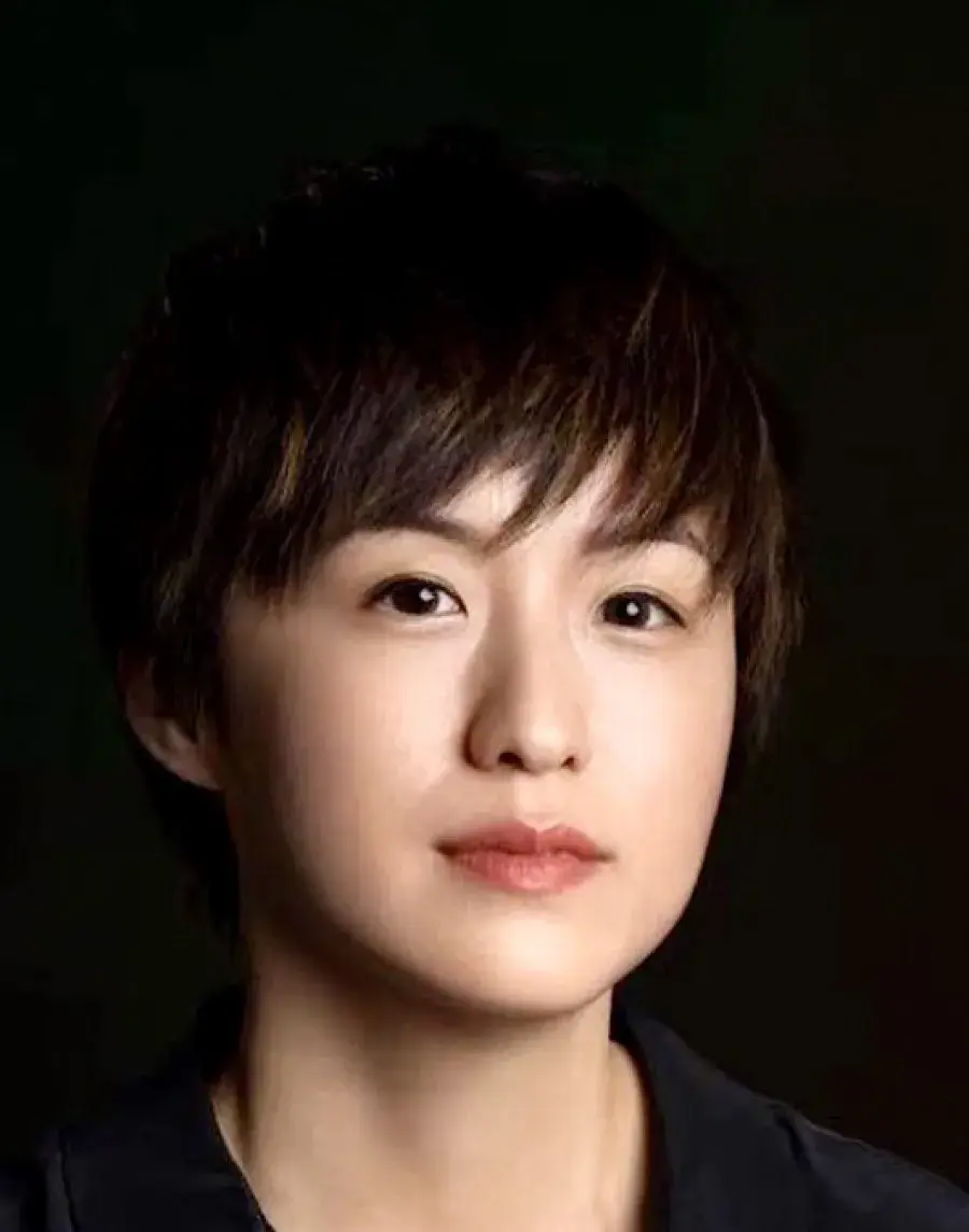 بیوگرافی Qin Wen