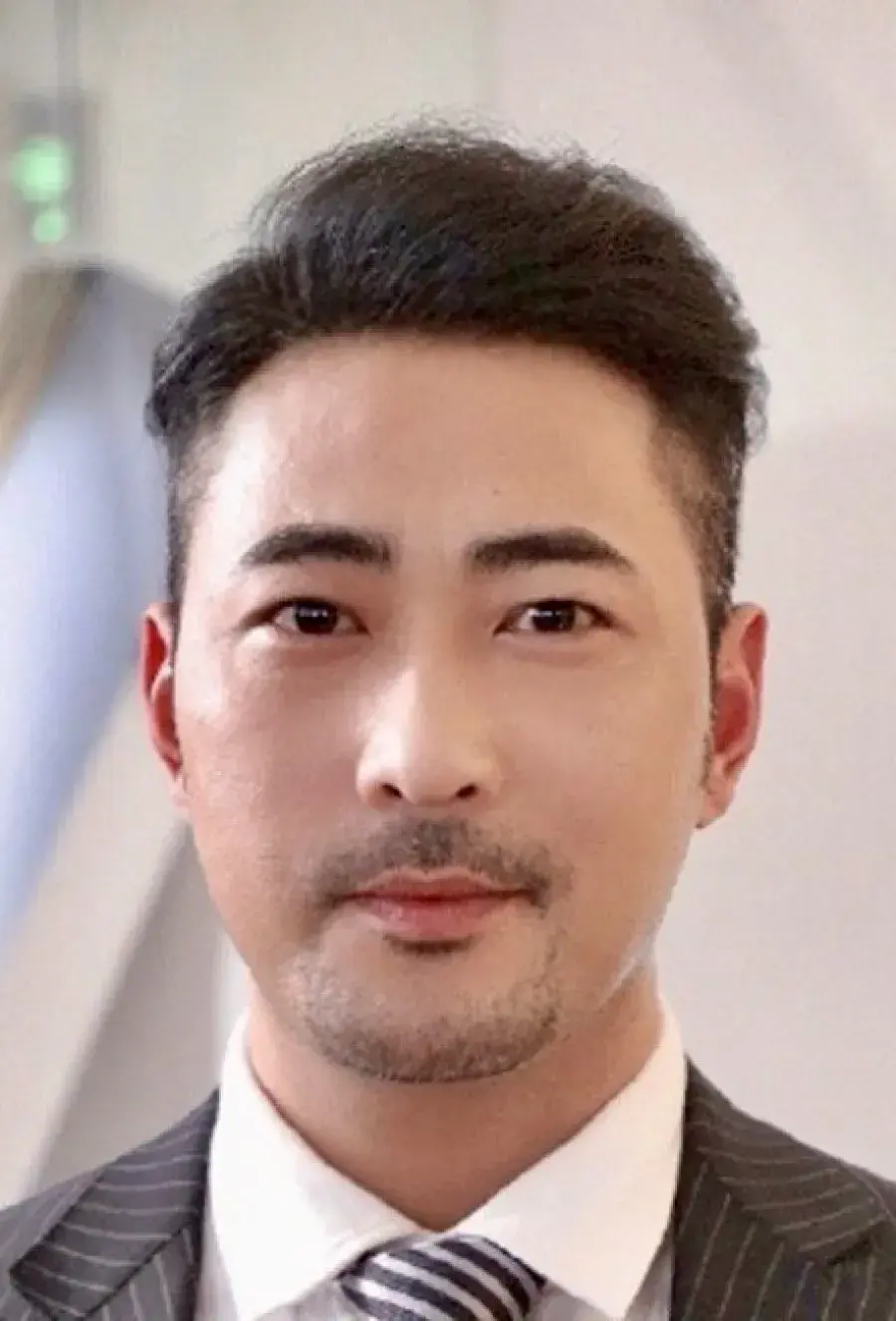 بیوگرافی Liu Ya Peng