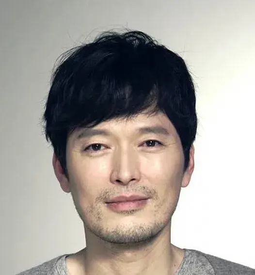بیوگرافی Jung Jae Young