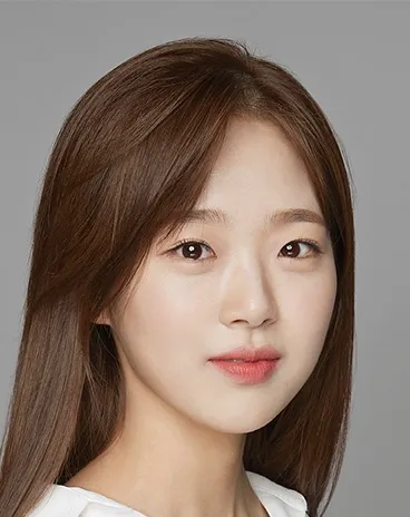 Kim Shi Eun