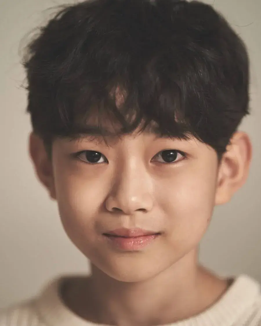 بیوگرافی Hong Dong Young