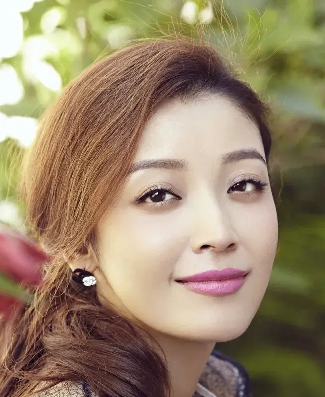 بیوگرافی Gao Xiao Fei