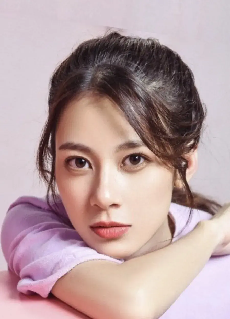 بیوگرافی Zhao Zhao Yi