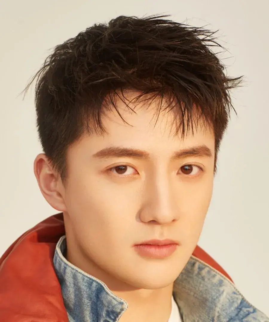 بیوگرافی Yang Shi Ze