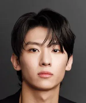 بیوگرافی Kim Jin Young