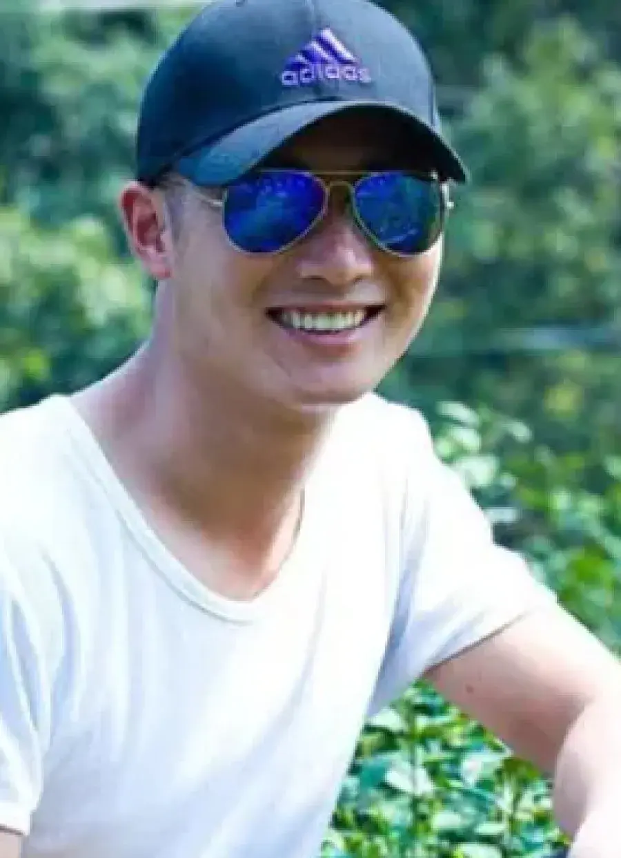 بیوگرافی  Shen Yang