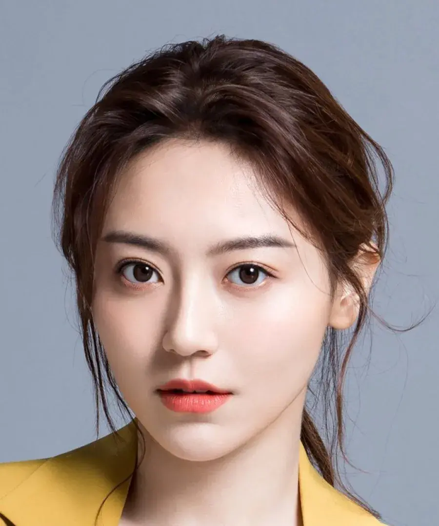 بیوگرافی Huang Meng Ying