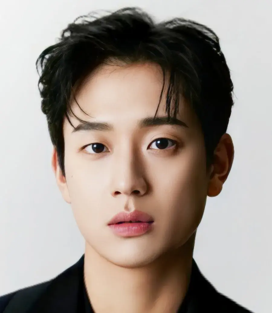 بیوگرافی Shin Hyun Seung