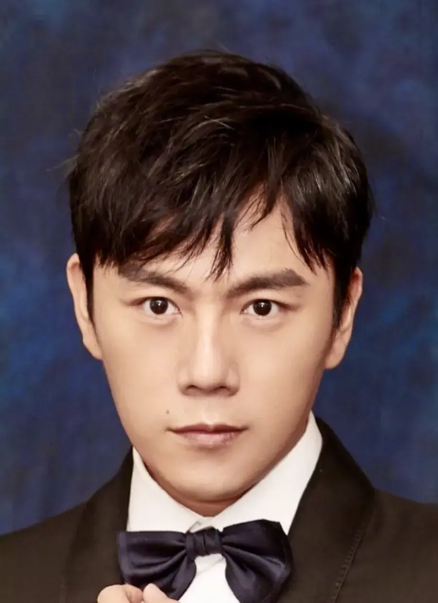 بیوگرافی Qin Hao