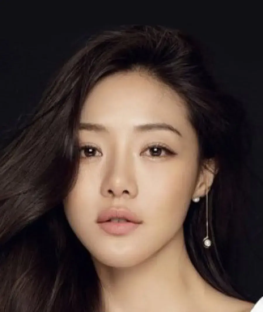 بیوگرافی Deng Jia Jia