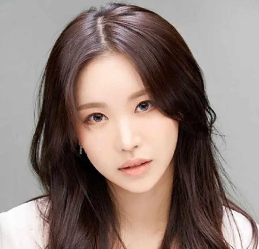 بیوگرافی Kim Ji An