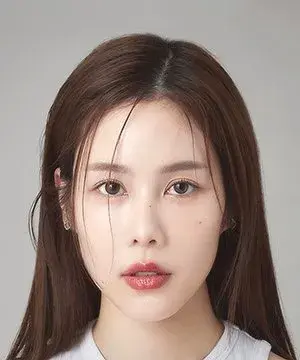 بیوگرافی Takerd Raviyanun