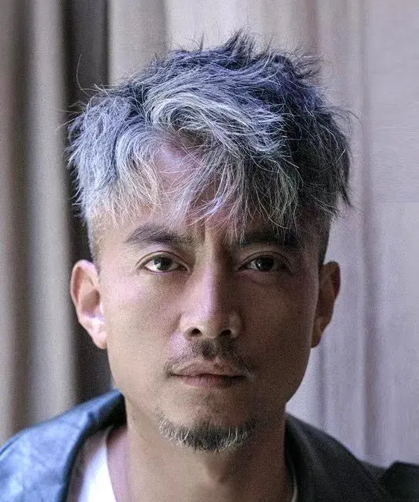 بیوگرافی Shao Tong