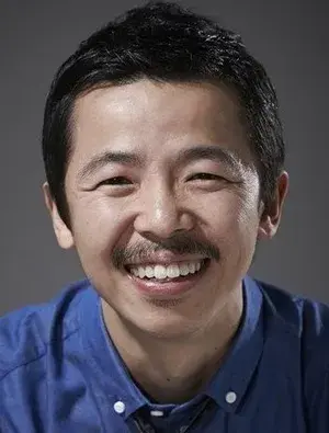 بیوگرافی Hong Seo Baek