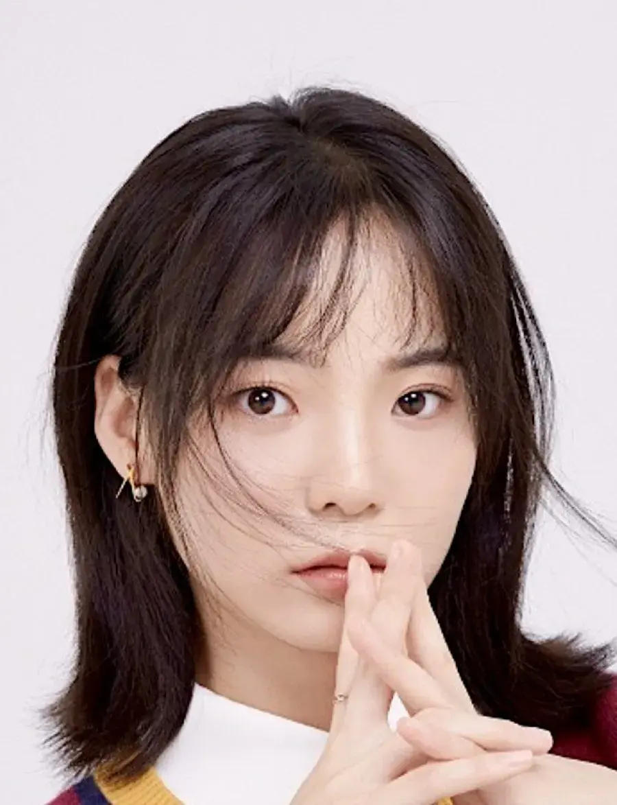 بیوگرافی Wang Yi Qing