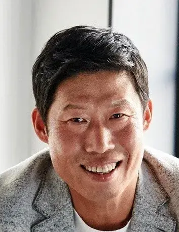بیوگرافی Yoo Hae Jin