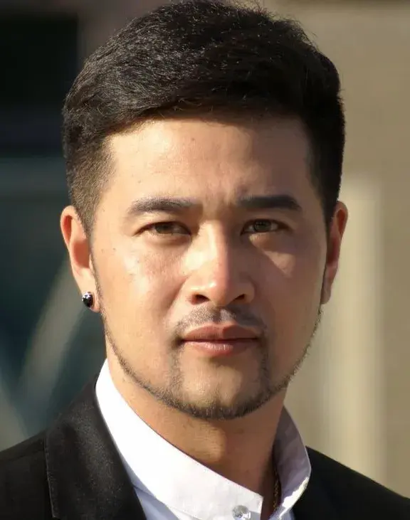 بیوگرافی Zuo Jin Zhu