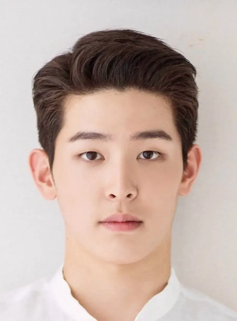 بیوگرافی Lee Shi Woo