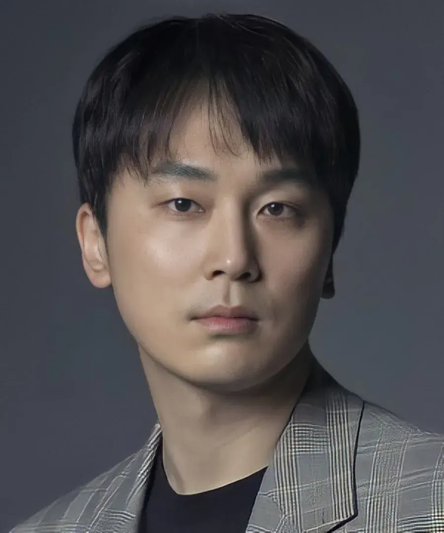 بیوگرافی Seo Hyun Woo