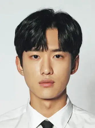 بیوگرافی Jung Ji Hwan