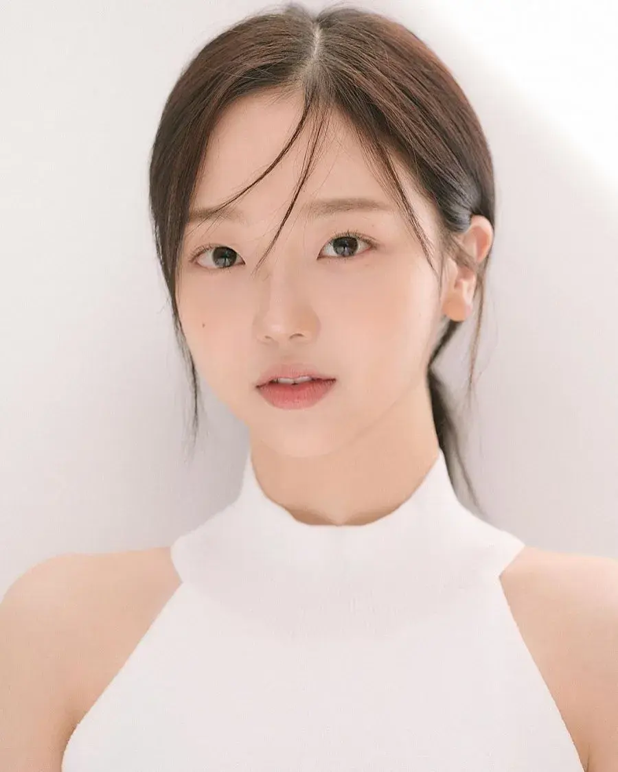 بیوگرافی Lee So Won