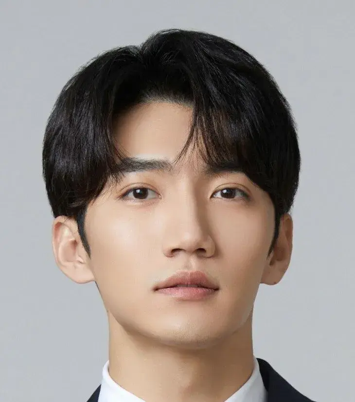 بیوگرافی Jin Jia Yu
