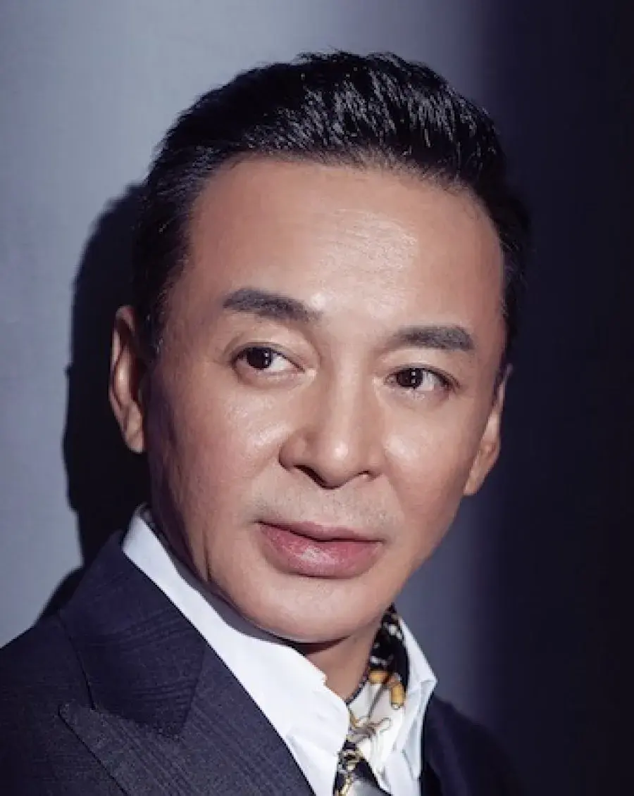 بیوگرافی Shi Wen Zhong