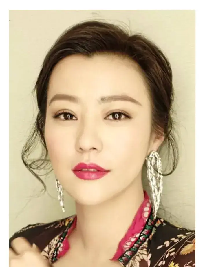 بیوگرافی Hao Lei