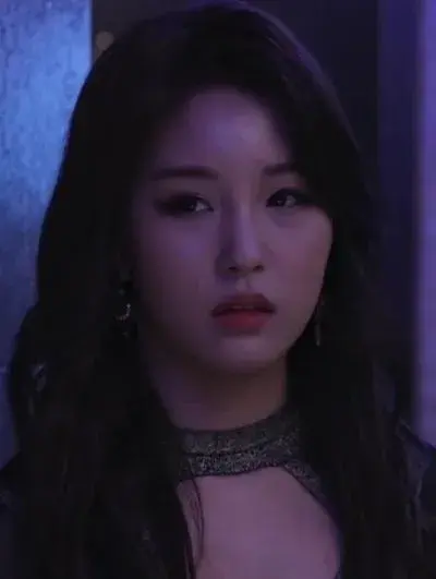 بیوگرافی Lee Sun Joo