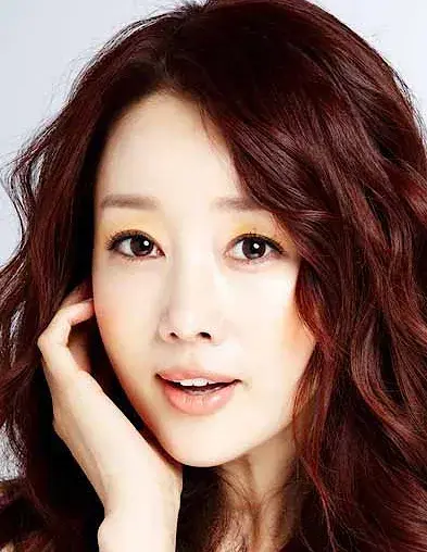 بیوگرافی Yoon Son Ha