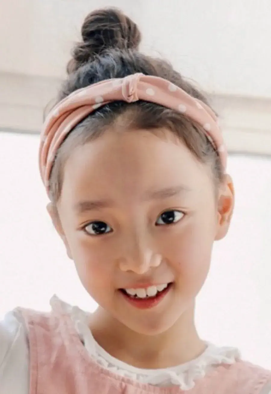 بیوگرافی Lee Go Eun