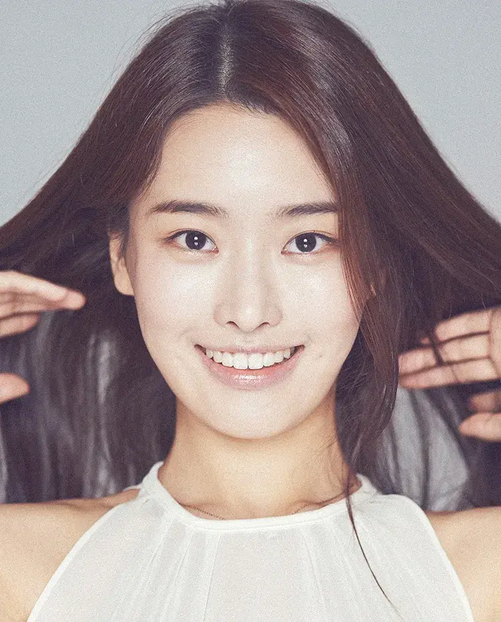 بیوگرافی Bae Min Jung