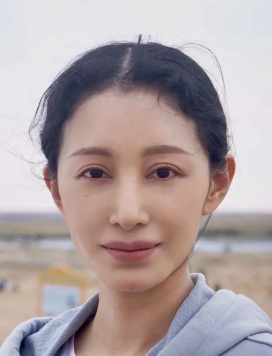 بیوگرافی Hou Ying Jue