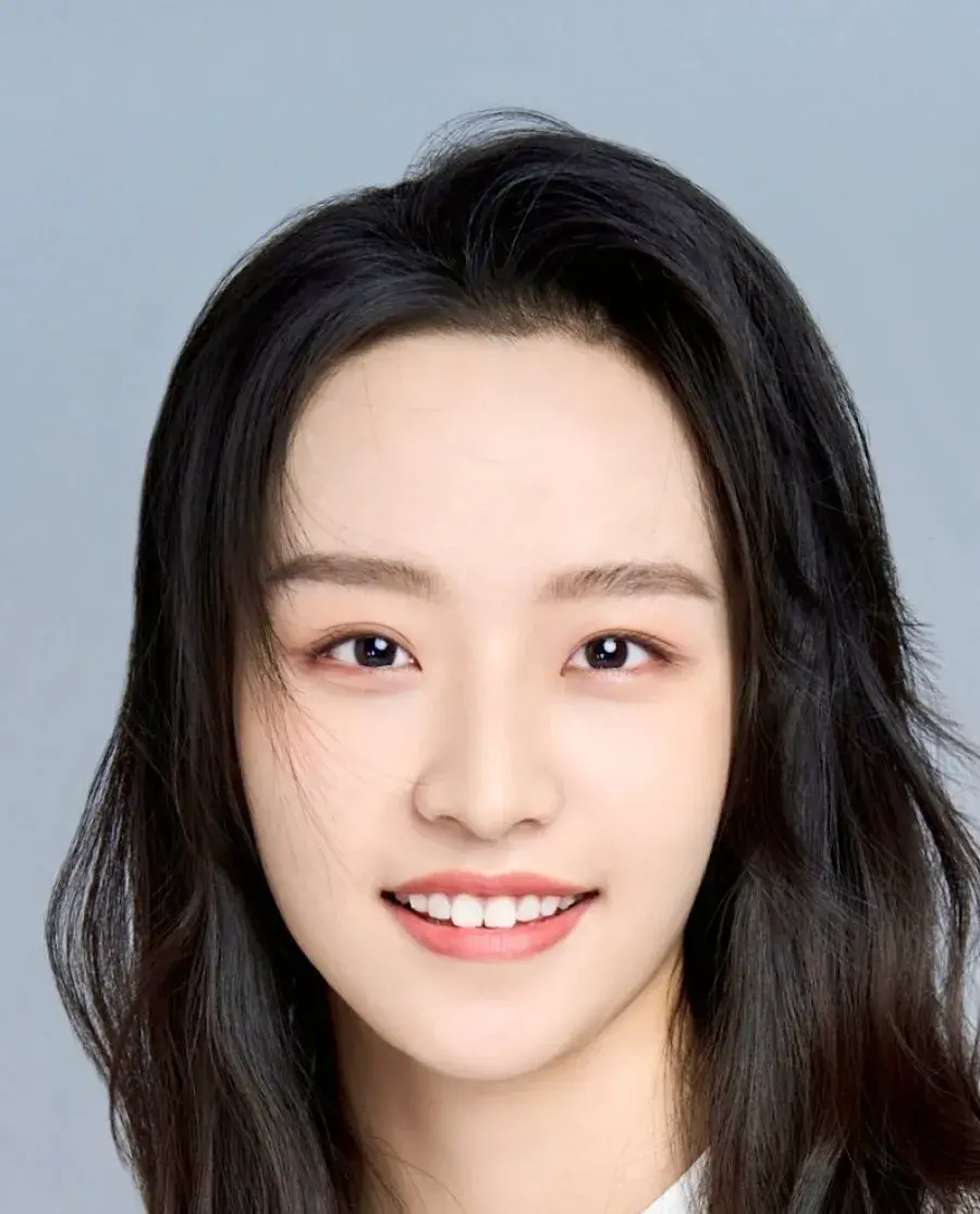 بیوگرافی Lin Zhi Yi