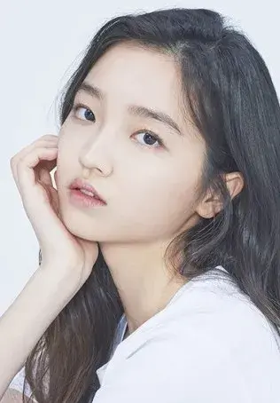 بیوگرافی Lee Chae Eun