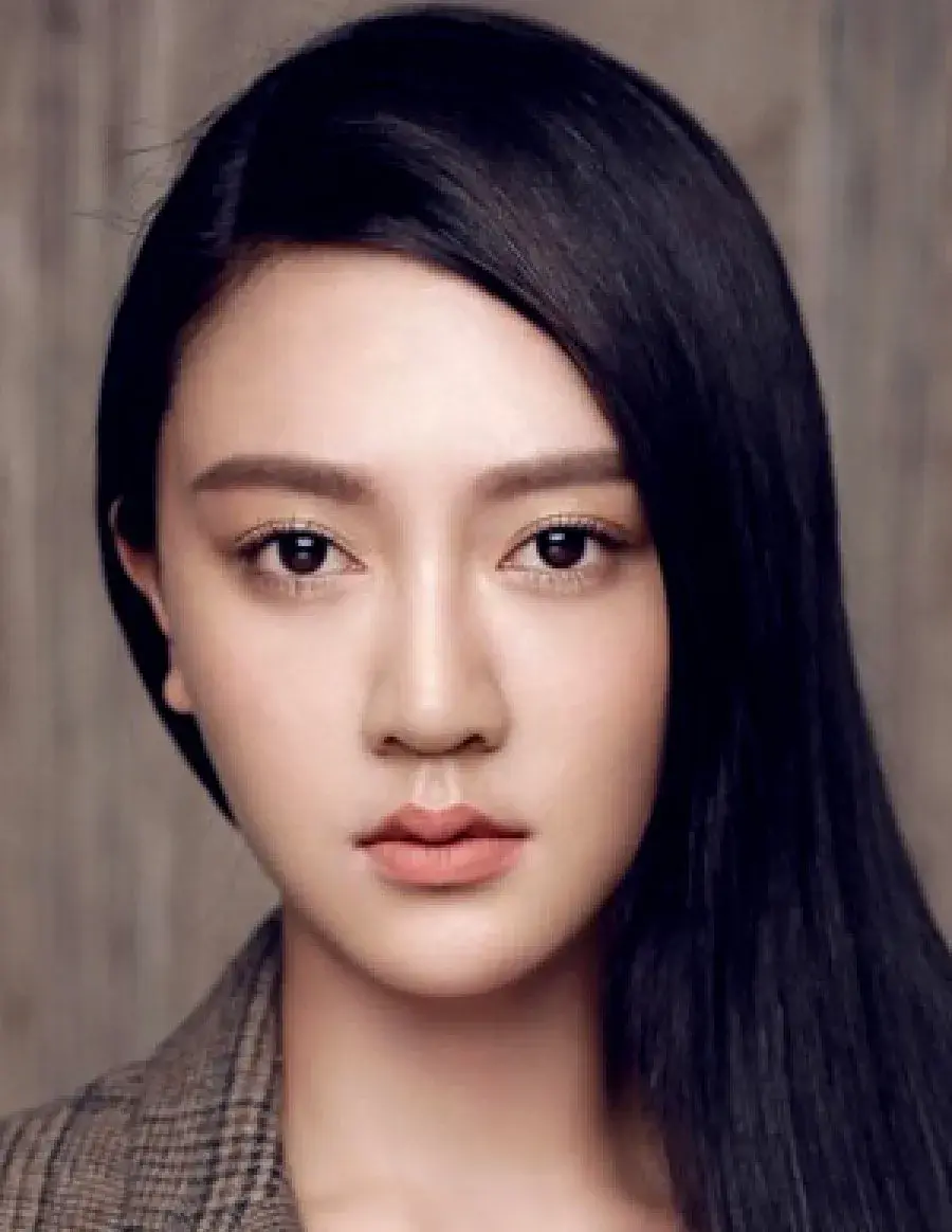 بیوگرافی Lu Zi Zhen