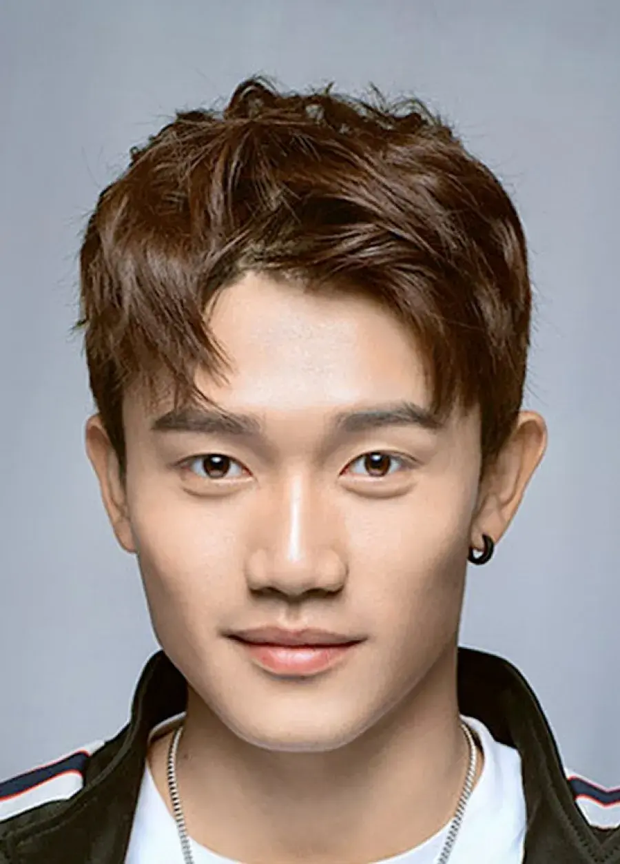 بیوگرافی Li Le