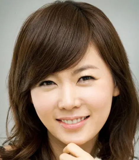 بیوگرافی Ahn Sun Young