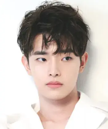 بیوگرافی Kim Seong Hyeon