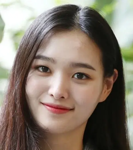 بیوگرافی Do Eun Bi