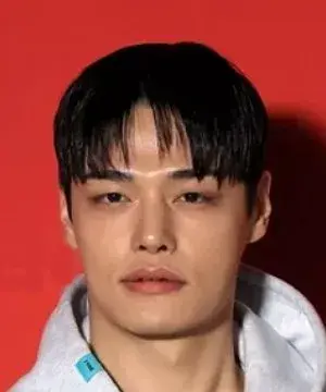 بیوگرافی Jung Hyuk