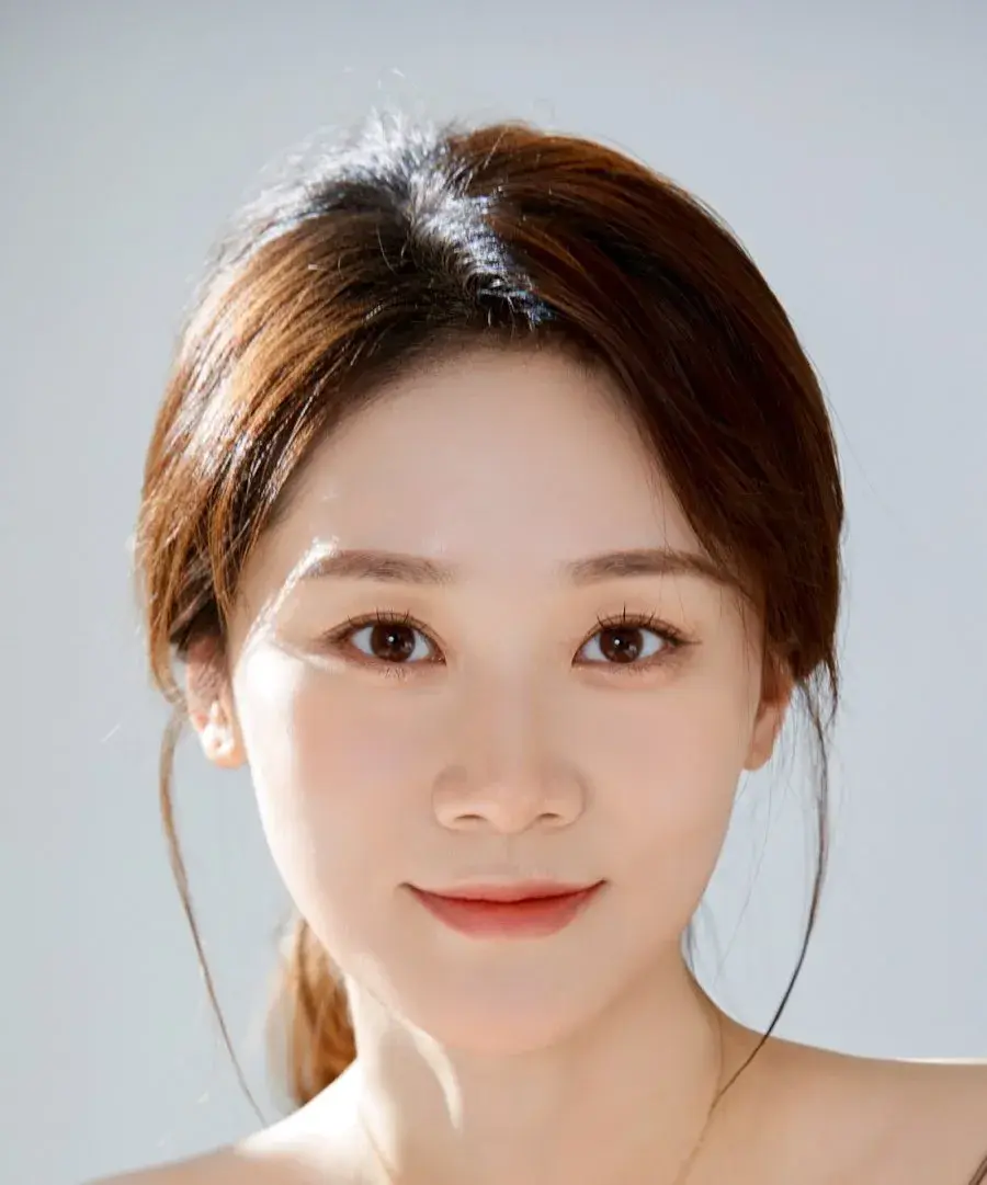 بیوگرافی Zhou Hui