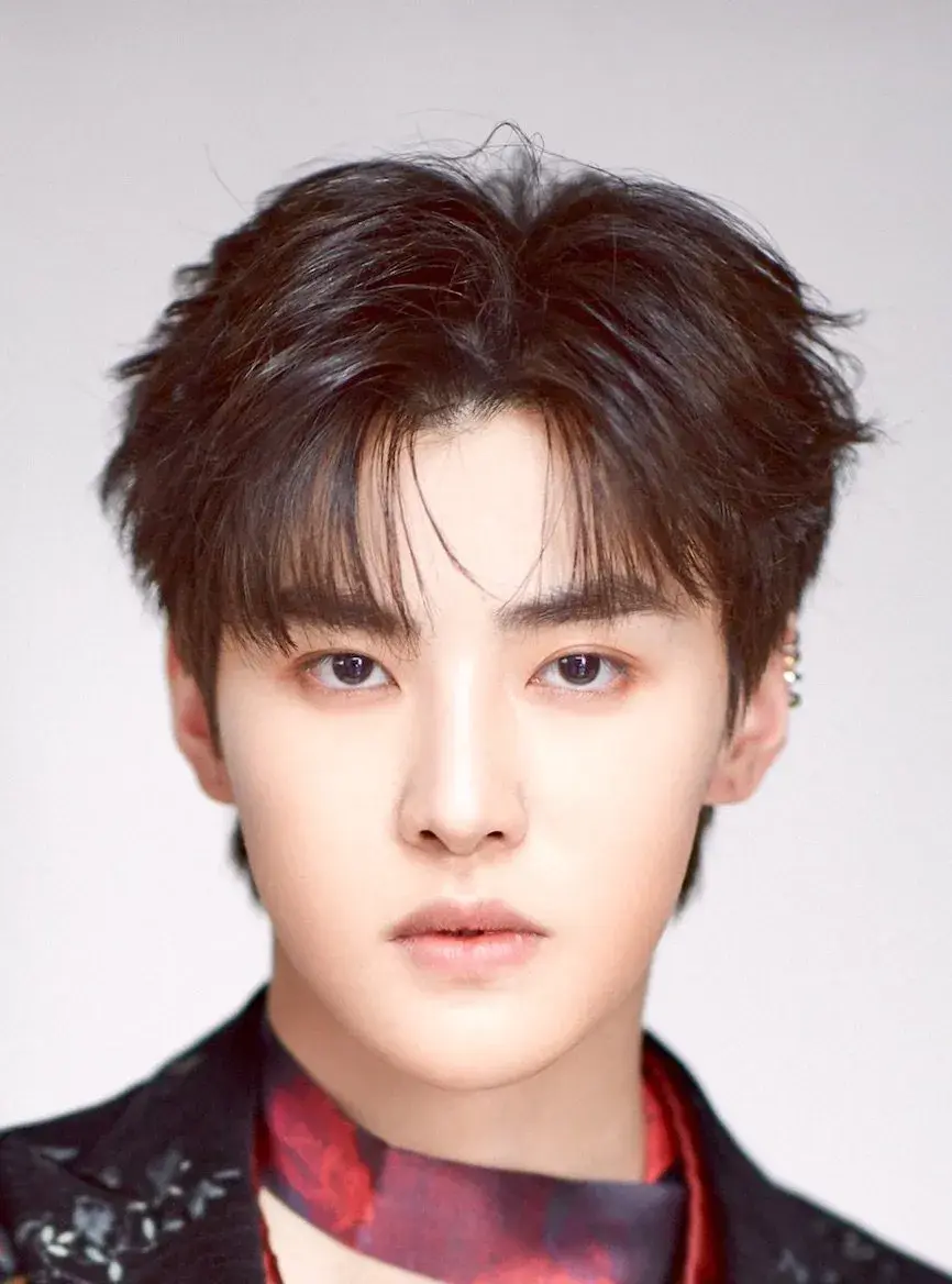 بیوگرافی Huang Jia Yi