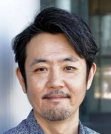 بیوگرافی Okabe Takashi